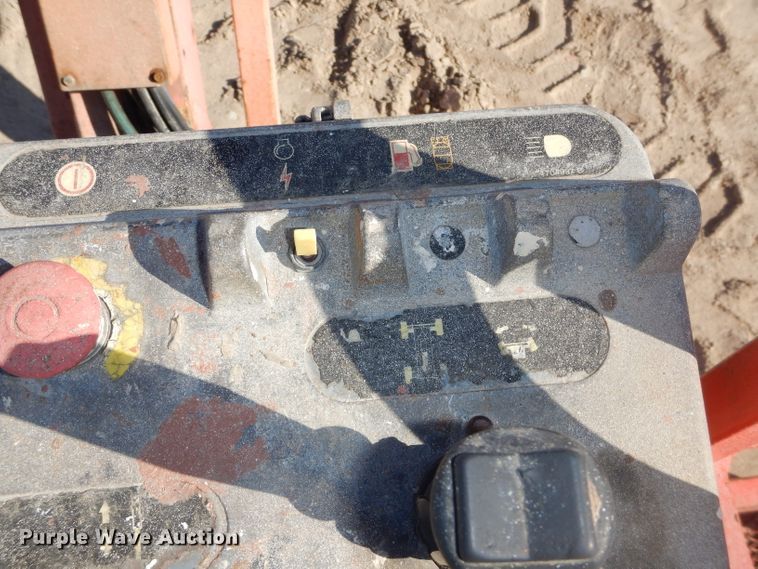 image for item DH2722 2002 JLG 860SJ boom lift