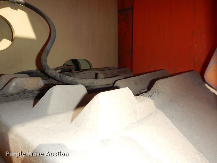 image for item DH2722 2002 JLG 860SJ boom lift