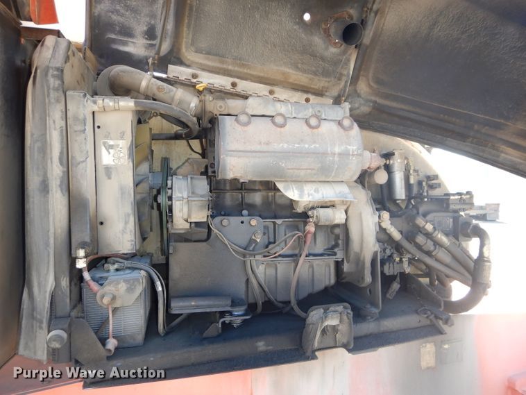 image for item DH2722 2002 JLG 860SJ boom lift