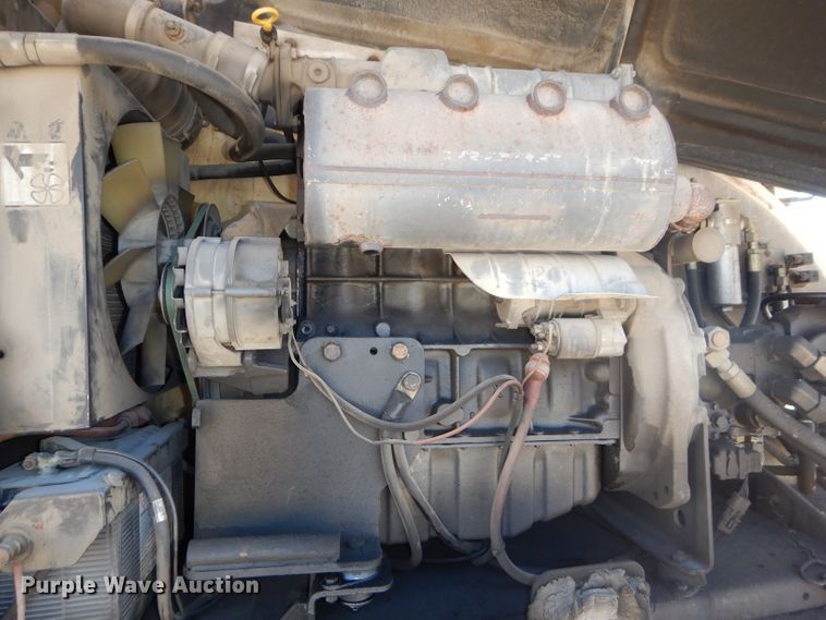 image for item DH2722 2002 JLG 860SJ boom lift