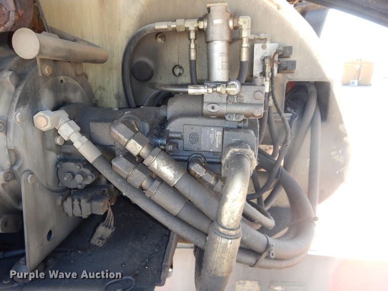 image for item DH2722 2002 JLG 860SJ boom lift