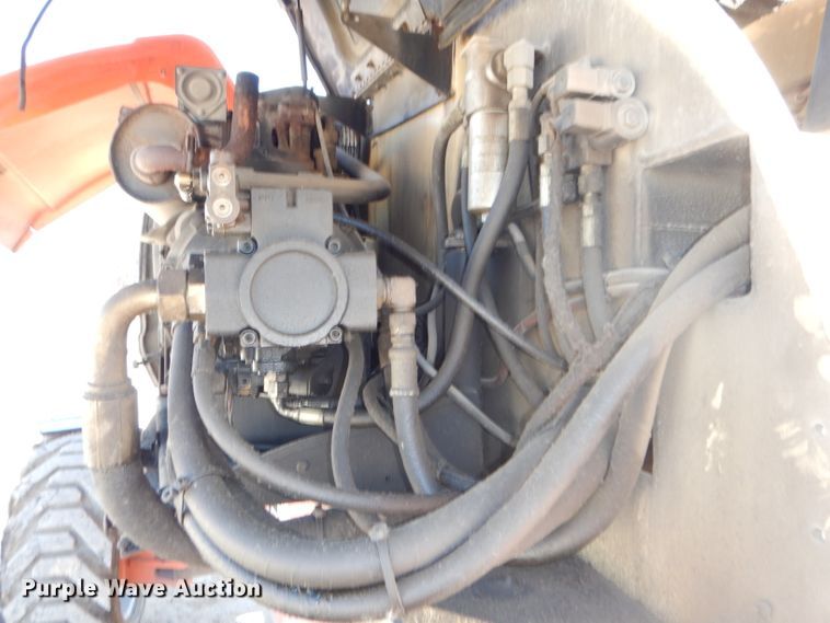 image for item DH2722 2002 JLG 860SJ boom lift