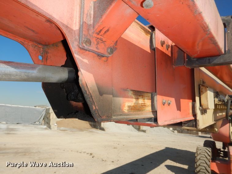 image for item DH2722 2002 JLG 860SJ boom lift