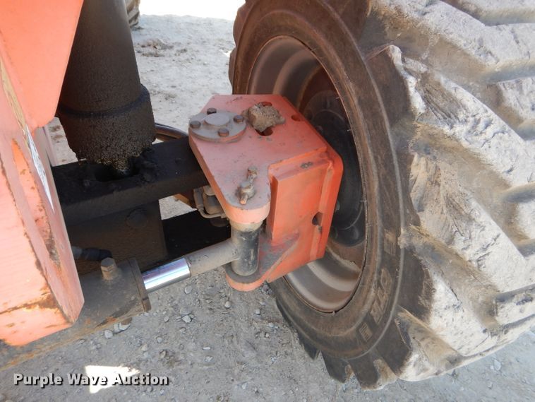 image for item DH2722 2002 JLG 860SJ boom lift