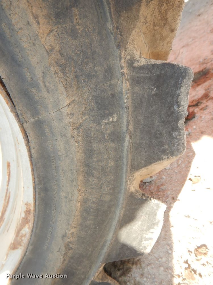 image for item DH2722 2002 JLG 860SJ boom lift