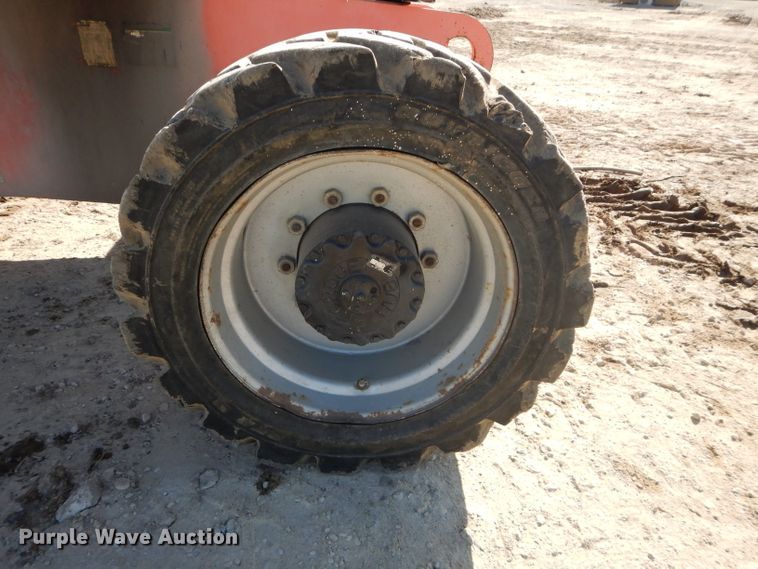 image for item DH2722 2002 JLG 860SJ boom lift