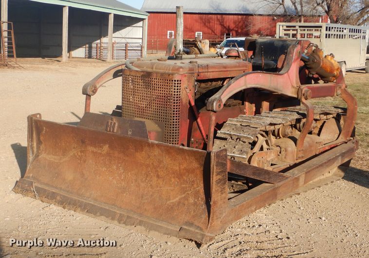 image for item DH2730 1954 International TD-9 dozer