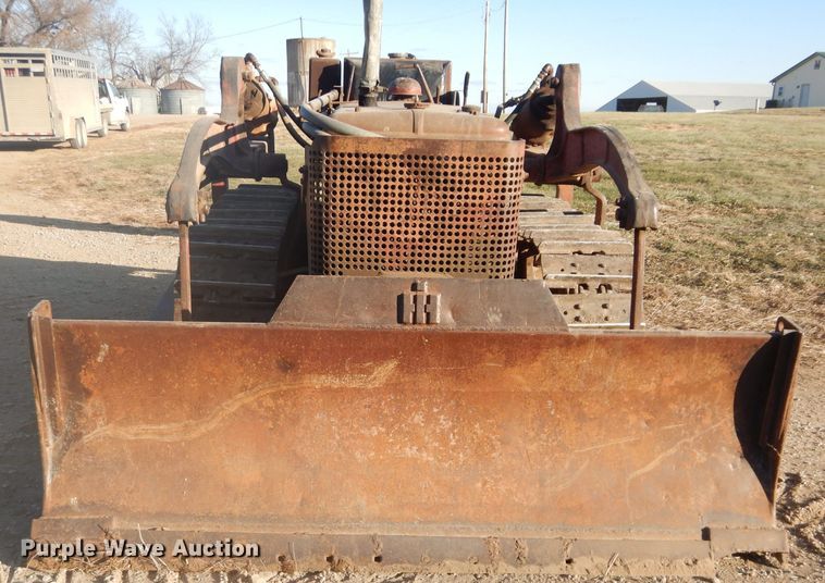 image for item DH2730 1954 International TD-9 dozer