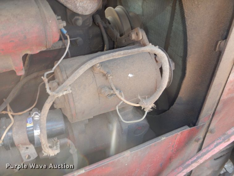 image for item DH2730 1954 International TD-9 dozer