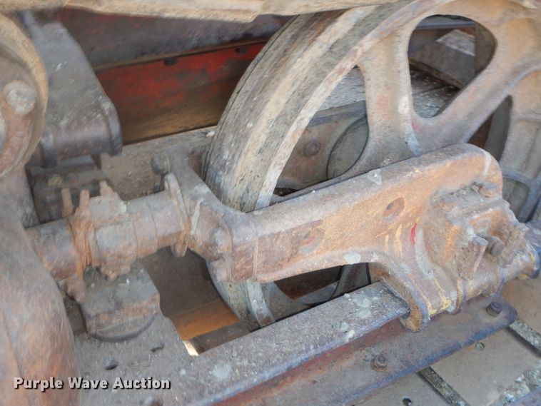 image for item DH2730 1954 International TD-9 dozer