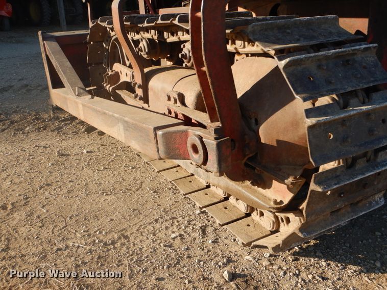 image for item DH2730 1954 International TD-9 dozer