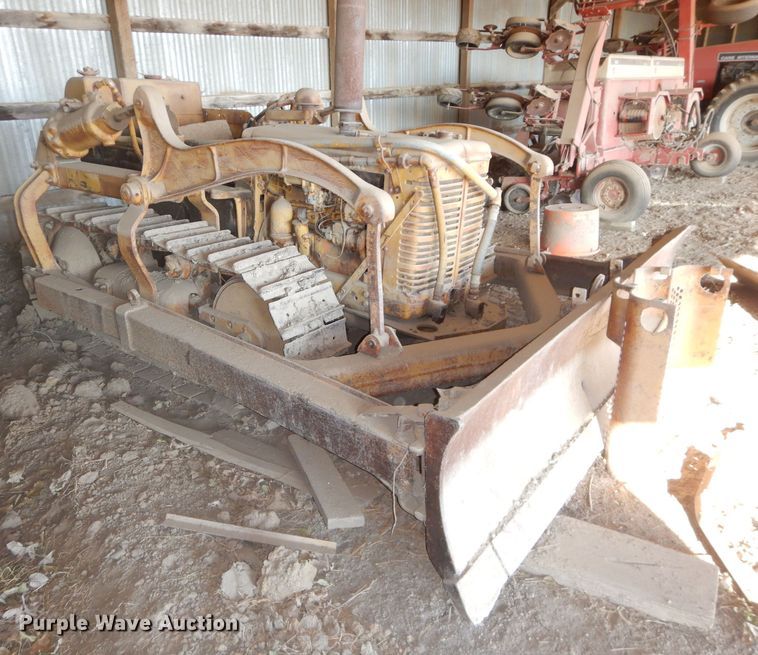 image for item DH2730 1954 International TD-9 dozer