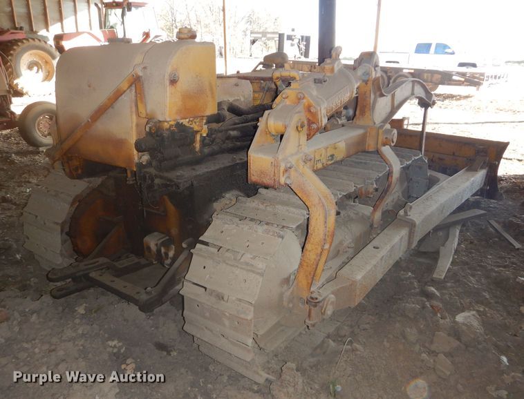 image for item DH2730 1954 International TD-9 dozer