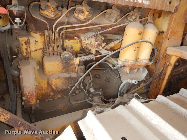 image for item DH2730 1954 International TD-9 dozer