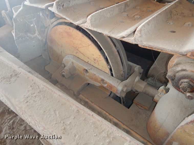 image for item DH2730 1954 International TD-9 dozer