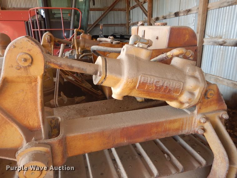 image for item DH2730 1954 International TD-9 dozer