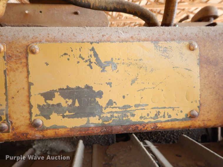 image for item DH2730 1954 International TD-9 dozer