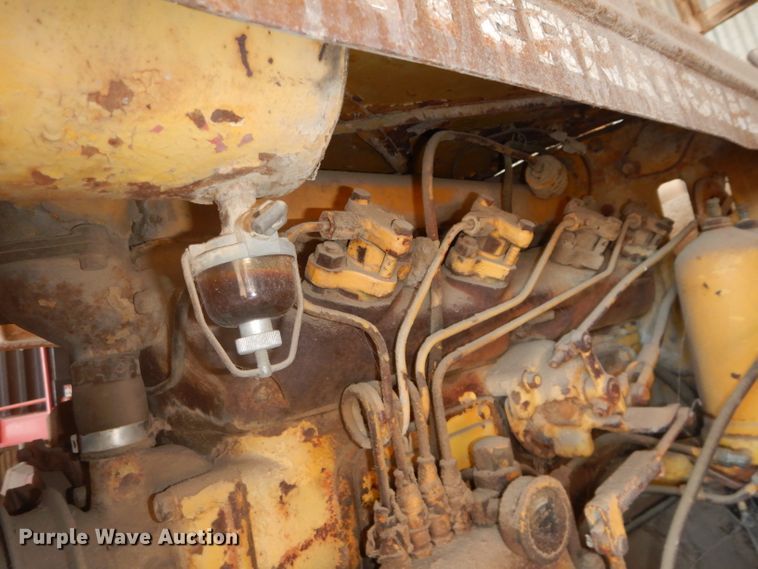 image for item DH2730 1954 International TD-9 dozer