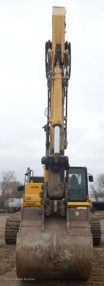 image for item DH2743 2014 Komatsu PC490LC-10 excavator