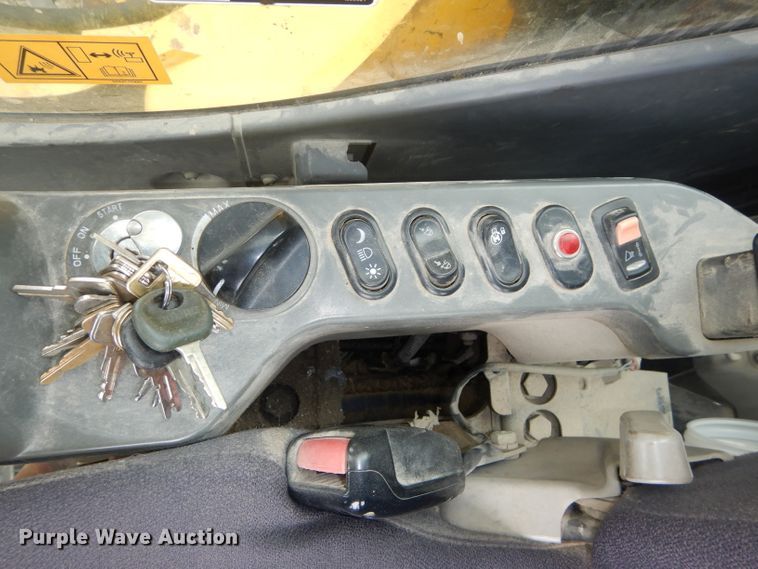 image for item DH2743 2014 Komatsu PC490LC-10 excavator