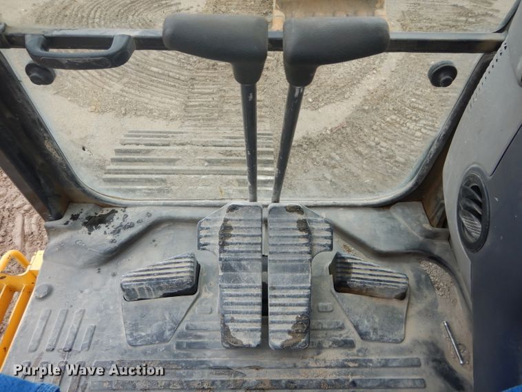 image for item DH2743 2014 Komatsu PC490LC-10 excavator