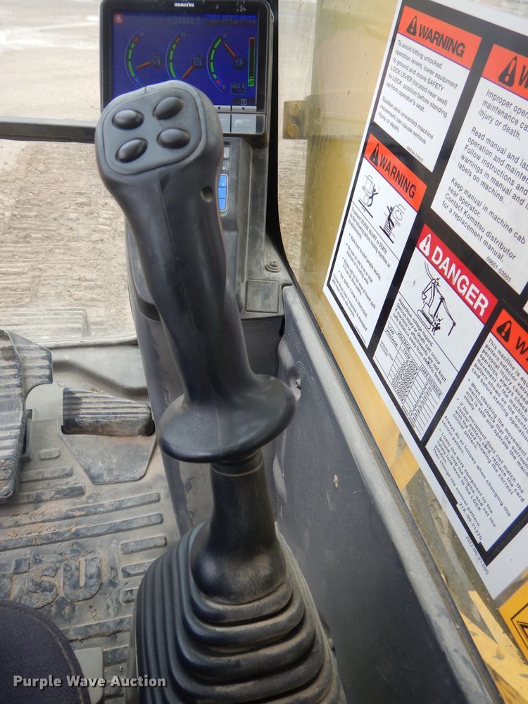 image for item DH2743 2014 Komatsu PC490LC-10 excavator