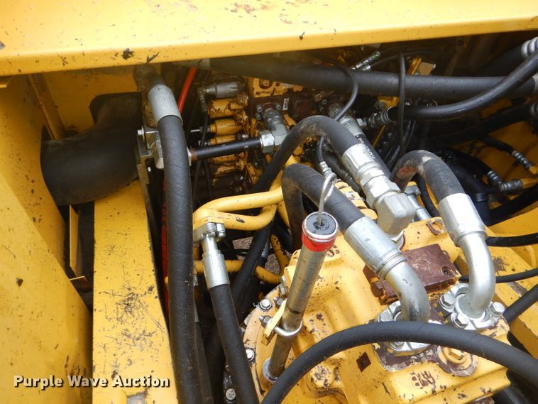 image for item DH2743 2014 Komatsu PC490LC-10 excavator