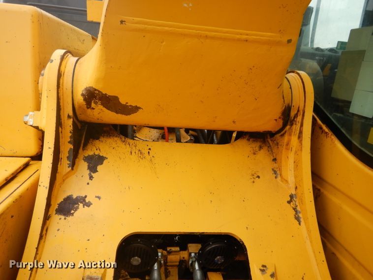 image for item DH2743 2014 Komatsu PC490LC-10 excavator