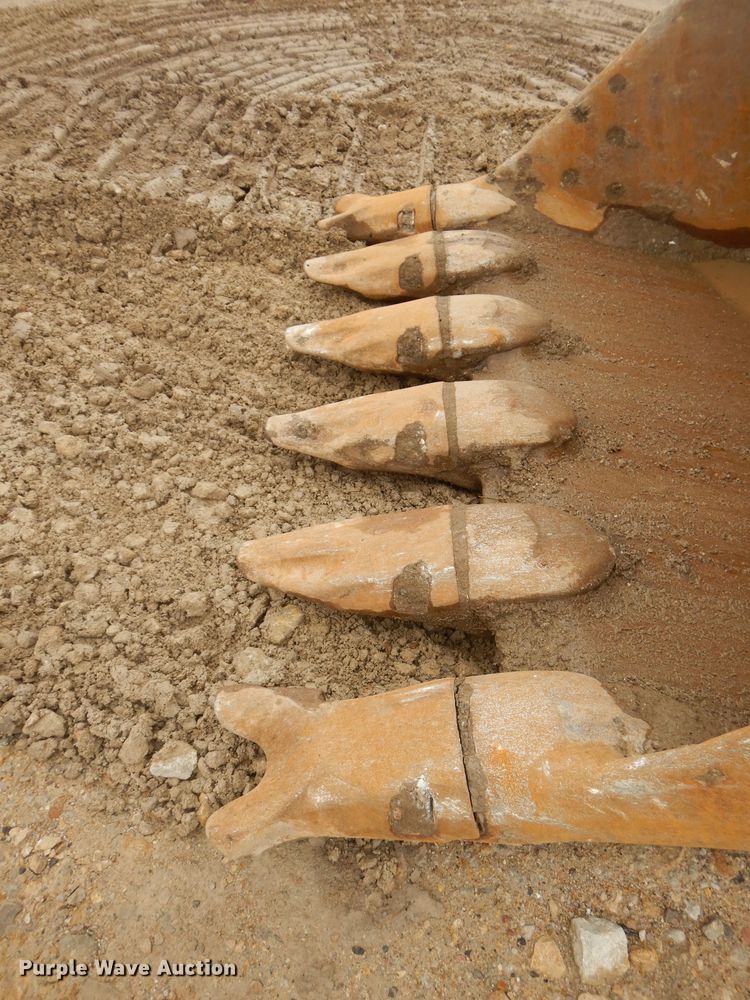 image for item DH2743 2014 Komatsu PC490LC-10 excavator