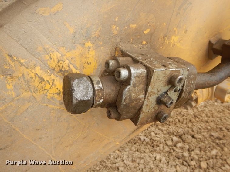 image for item DH2743 2014 Komatsu PC490LC-10 excavator