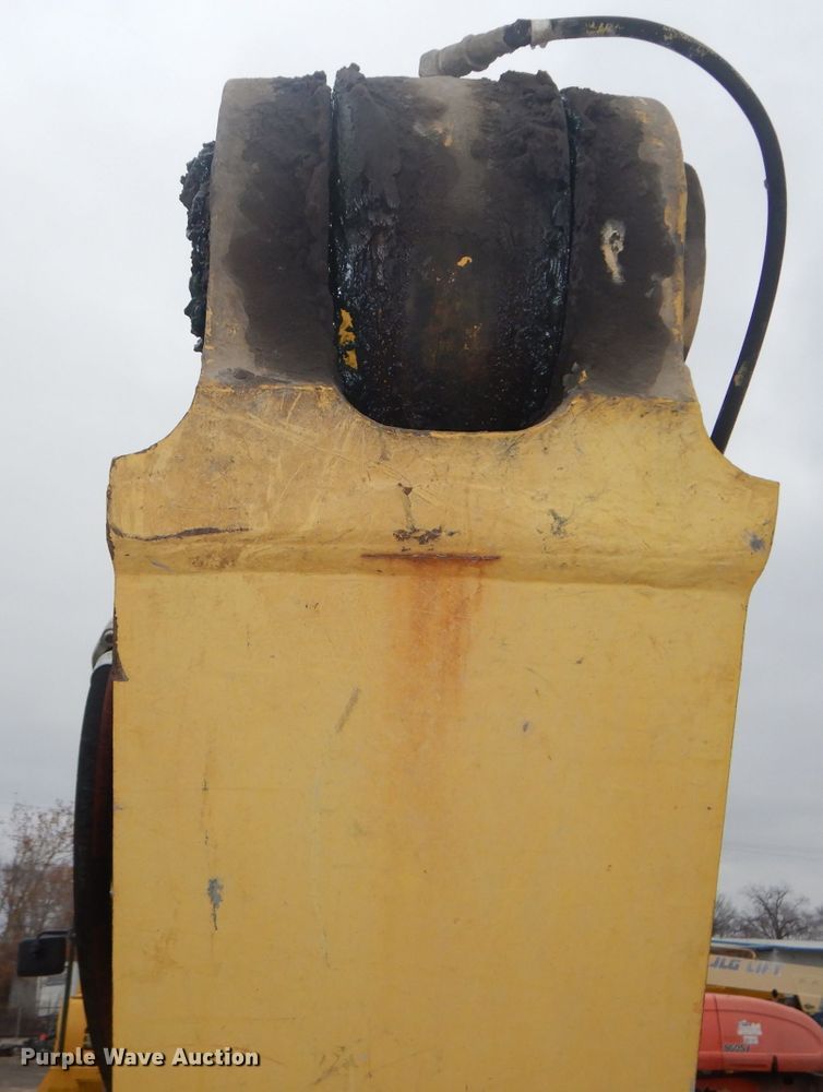 image for item DH2743 2014 Komatsu PC490LC-10 excavator