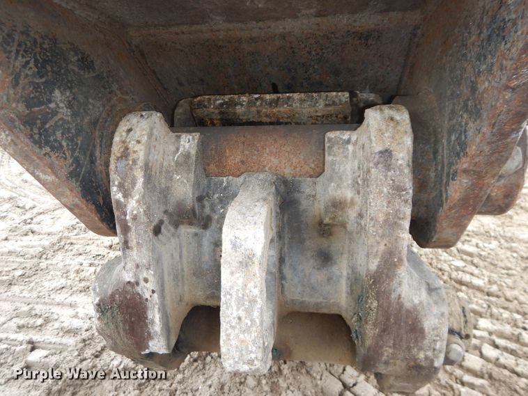 image for item DH2743 2014 Komatsu PC490LC-10 excavator