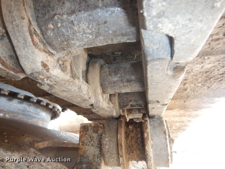 image for item DH2743 2014 Komatsu PC490LC-10 excavator