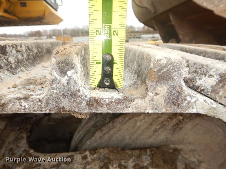 image for item DH2743 2014 Komatsu PC490LC-10 excavator