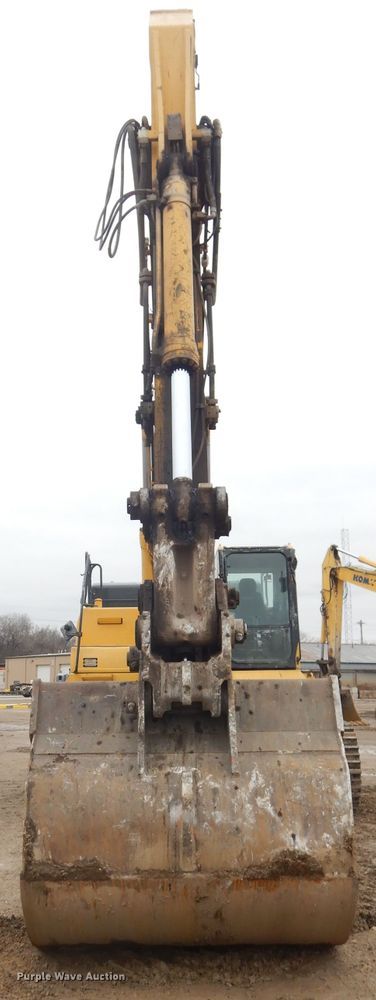 image for item DH2744 2014 Komatsu PC490LC-10 excavator