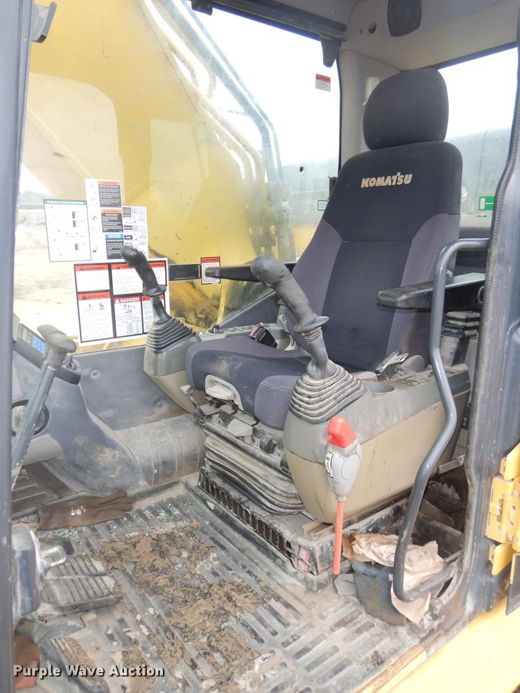 image for item DH2744 2014 Komatsu PC490LC-10 excavator