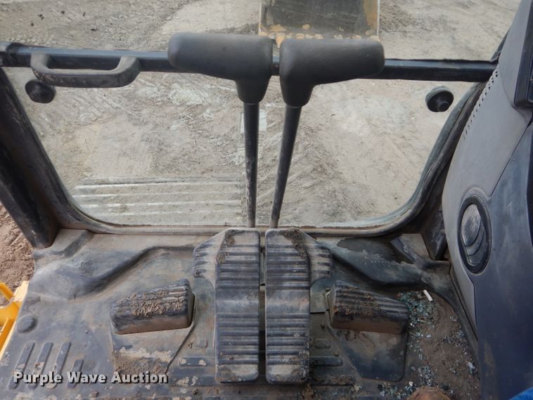 image for item DH2744 2014 Komatsu PC490LC-10 excavator