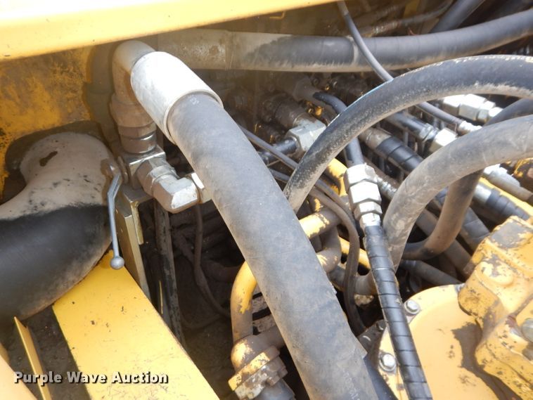 image for item DH2744 2014 Komatsu PC490LC-10 excavator