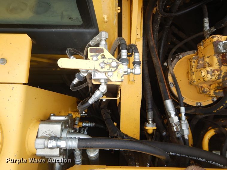 image for item DH2744 2014 Komatsu PC490LC-10 excavator