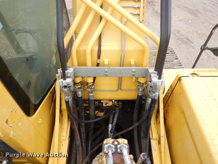 image for item DH2744 2014 Komatsu PC490LC-10 excavator