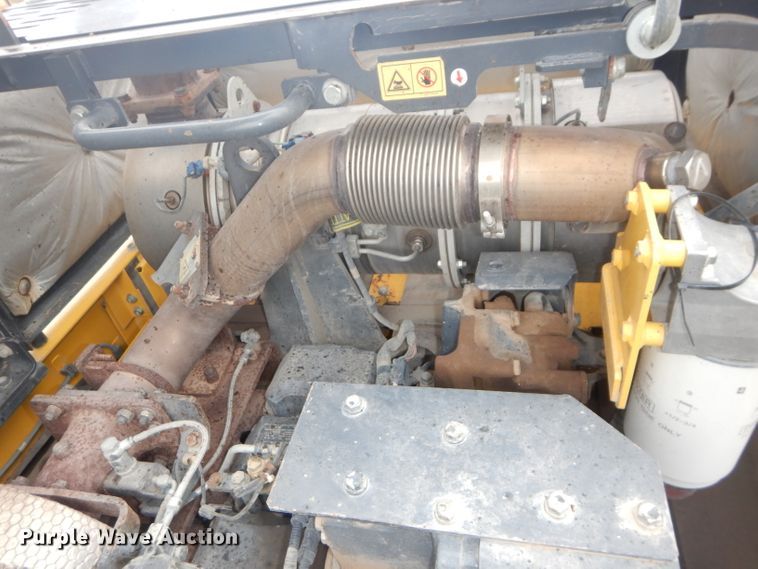 image for item DH2744 2014 Komatsu PC490LC-10 excavator