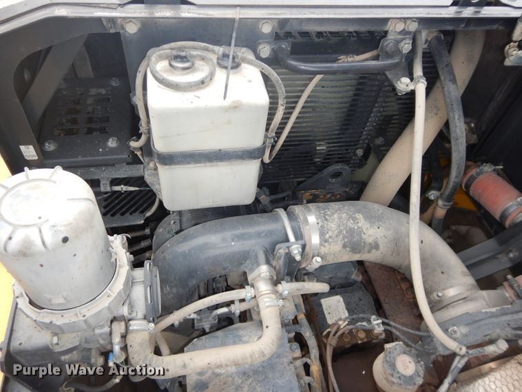 image for item DH2744 2014 Komatsu PC490LC-10 excavator