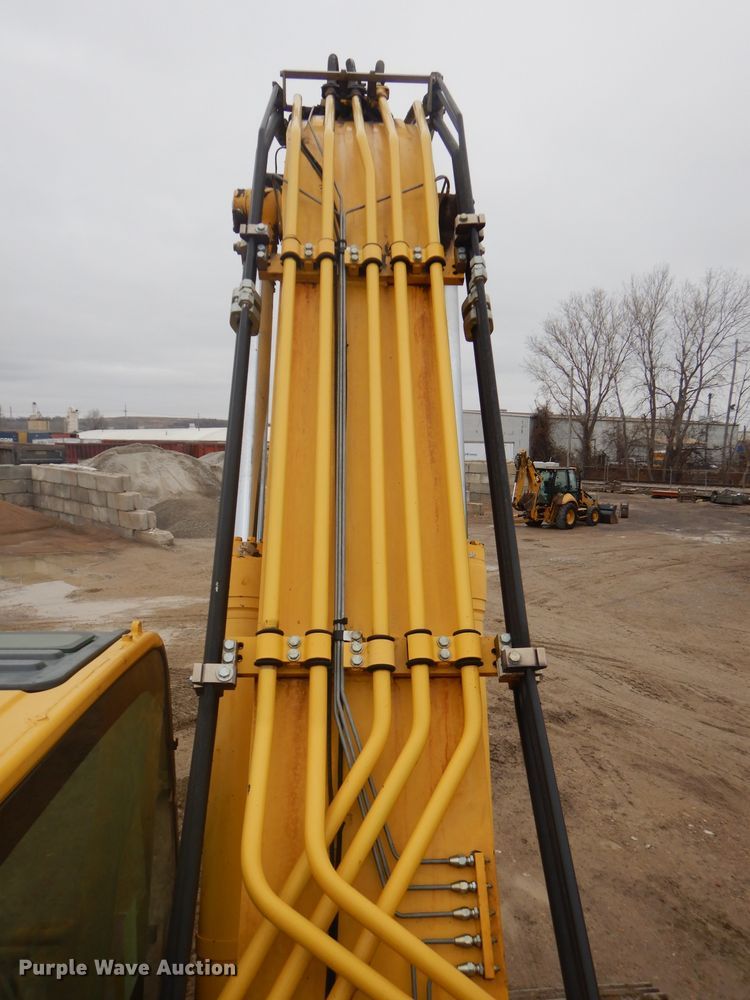 image for item DH2744 2014 Komatsu PC490LC-10 excavator