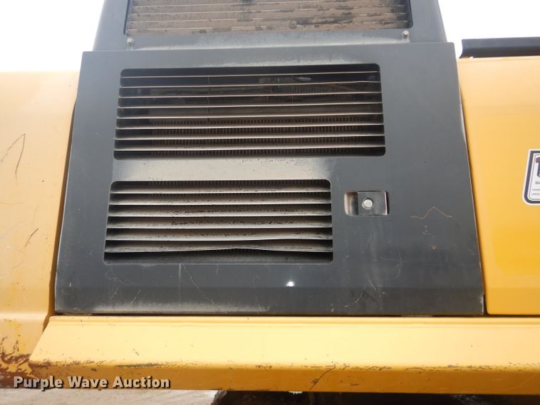 image for item DH2744 2014 Komatsu PC490LC-10 excavator