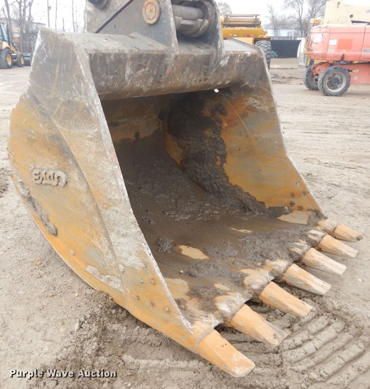 image for item DH2744 2014 Komatsu PC490LC-10 excavator