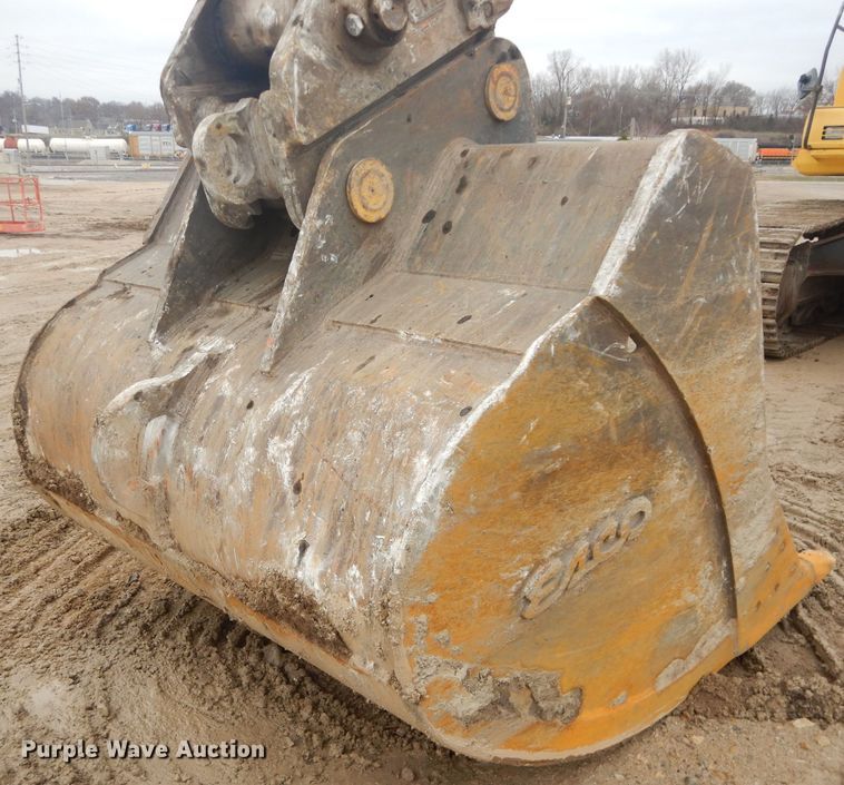 image for item DH2744 2014 Komatsu PC490LC-10 excavator