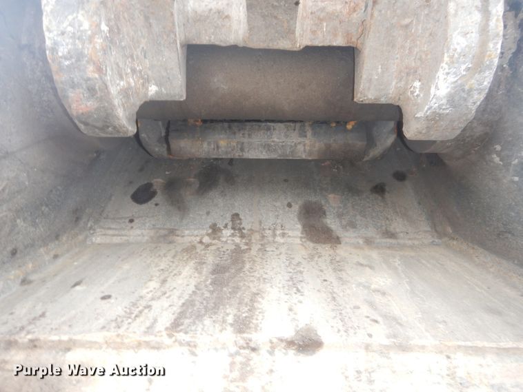 image for item DH2744 2014 Komatsu PC490LC-10 excavator