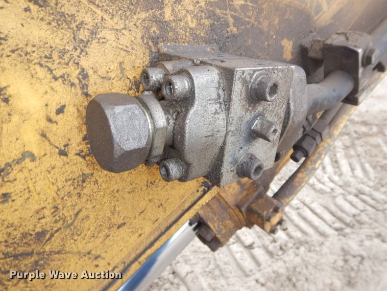 image for item DH2744 2014 Komatsu PC490LC-10 excavator