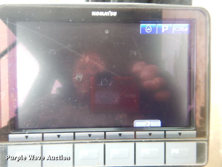 image for item DH2744 2014 Komatsu PC490LC-10 excavator