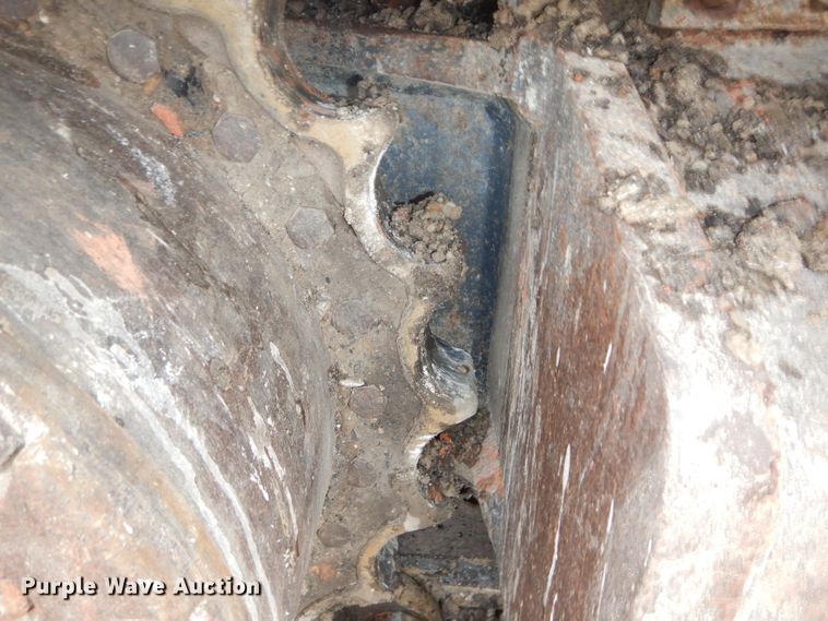 image for item DH2744 2014 Komatsu PC490LC-10 excavator